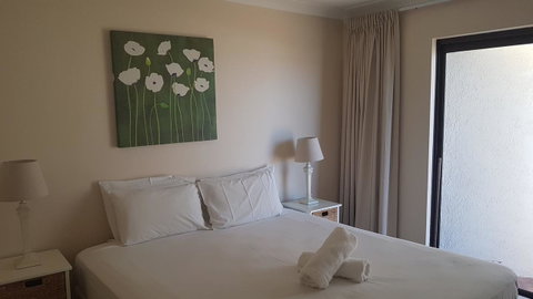 Mykonos Apartments - Accommodation Yamba 7