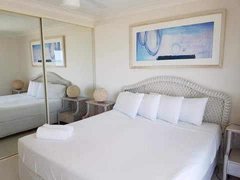 Mykonos Apartments - Accommodation Yamba 12