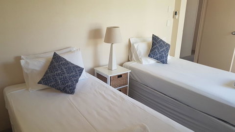 Mykonos Apartments - Accommodation Yamba 4