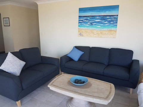 Mykonos Apartments - Accommodation Yamba 11