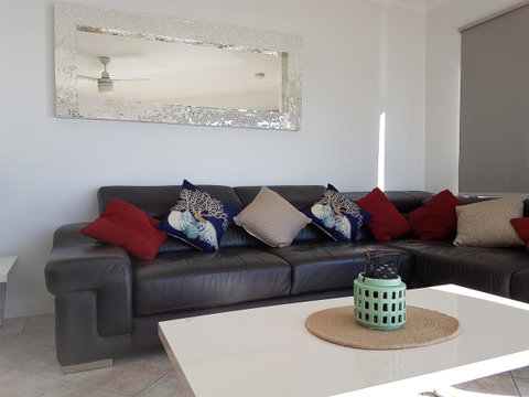 Mykonos Apartments - Accommodation Yamba 23