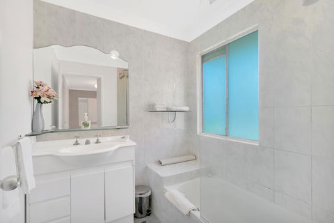 Fountain View Estate - We Accommodate - Accommodation Yamba 2