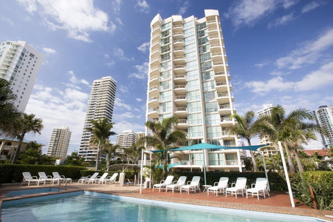 Maldives Resort Main Beach, Gold Coast - Accommodation Yamba 0