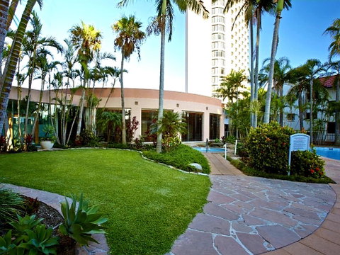 Deluxe King Room In Gold Tower - Accommodation Yamba 1
