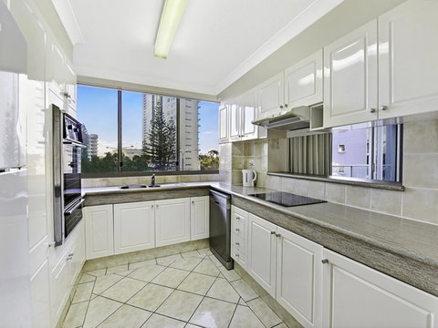 Surf 150 - Accommodation Yamba 40