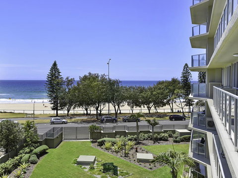 Surf 150 - Accommodation Yamba 38