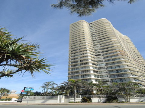 Surf 150 - Accommodation Yamba 3