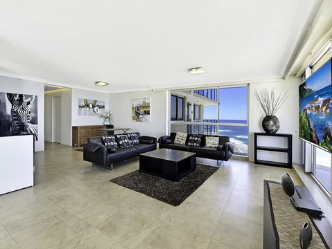 Surf 150 - Accommodation Yamba 13