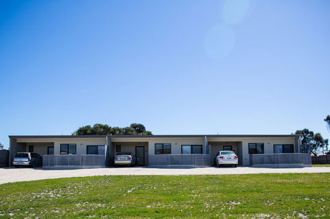 Island Quarters - Accommodation Yamba 1