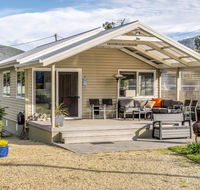 Adventure Bay Holiday Home - Accommodation Yamba