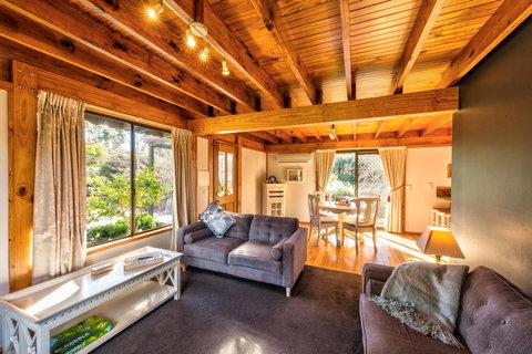 Parnella Adventure Bay, Bruny Island - Accommodation Yamba 2