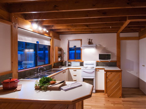 Parnella Adventure Bay, Bruny Island - Accommodation Yamba 12