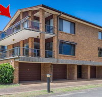 'COLUMBIA VIEWS' 2/9 COLUMBIA CLOSE - AIRCON WIFI NETFLIX VIEWS  BOAT PARKING - Accommodation Yamba
