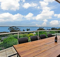 'The Bay' 25 Wallawa Rd - huge home with aircon spectacular views  chromecast - Accommodation Yamba