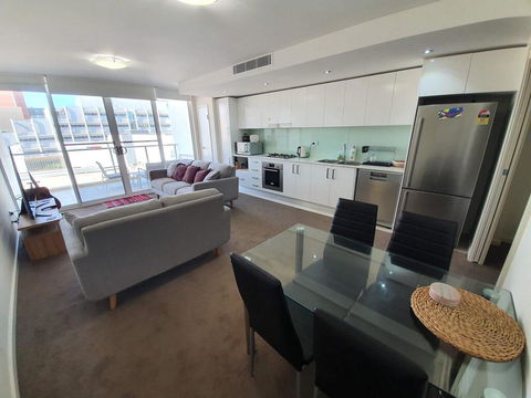(just Listed) Bolton St 1br 350m Walk To Newcastle Beach +++ Wifi End Eand - Accommodation Yamba 0