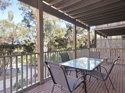 1 Bedroom Executive Villa Located Within Cypress Lakes - Accommodation Yamba 0