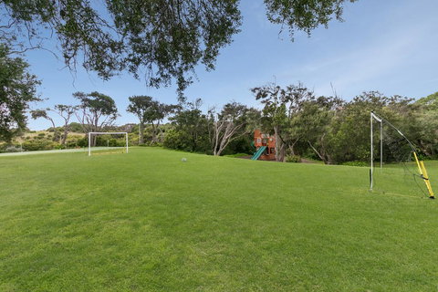 1 Oak - Rye Back Beach Accommodation - Accommodation Yamba 1