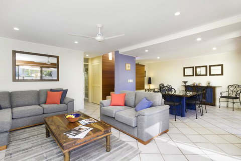 1/67 Noosa Parade - Accommodation Yamba 3