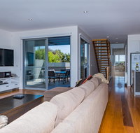 10 Sands Bvd - Accommodation Yamba