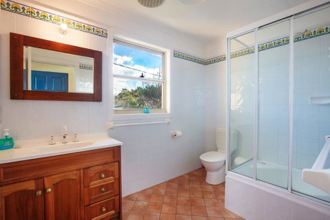 164 Mitchell Pde - Spectacular Views - Accommodation Yamba 1
