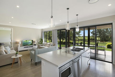 1OAK - Accommodation Yamba 2