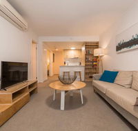 2 Bedroom Apartment Seconds From Valley - Accommodation Yamba