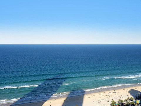 2 Bedroom Ocean View 27 Floors Above H-Residences - Accommodation Yamba 3
