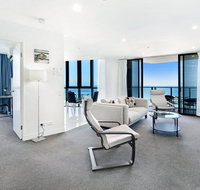 2 Bedroom Ocean View Apartment in Surfers Paradise - Accommodation Yamba