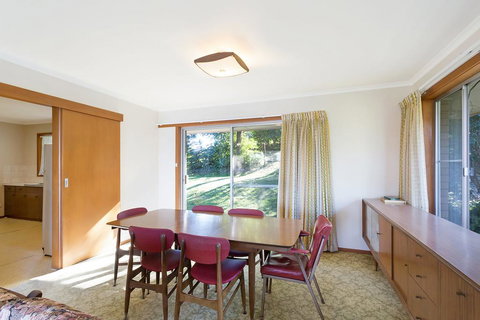 2 Water Crescent - Retro Haven - Accommodation Yamba 2