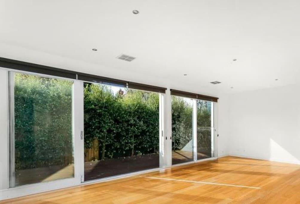 Malvern VIC Accommodation Yamba