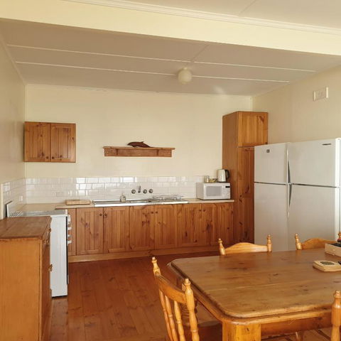 Blue Seas - Beach Front Living - Accommodation Yamba 1