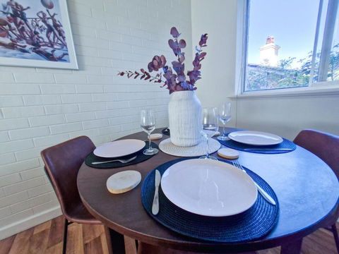 Crawley Cosy Urban Retreat Close To CBD UWA Free Park Netflix - Accommodation Yamba 3