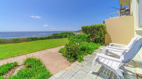 Craigmore 5 - Fantastic Ocean Views - Accommodation Yamba 3