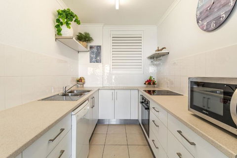 Craigmore 5 - Fantastic Ocean Views - Accommodation Yamba 4