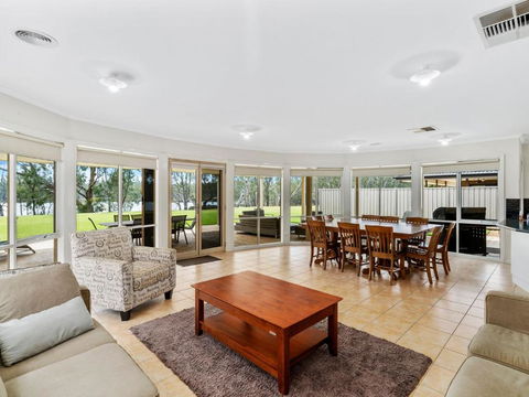 D3 Ski Ranch - Accommodation Yamba 0