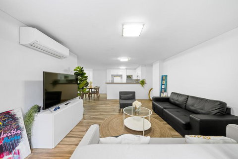 Delicated 3BR Apt With Parking & Darling Harbour-10mins Walk - Accommodation Yamba 3