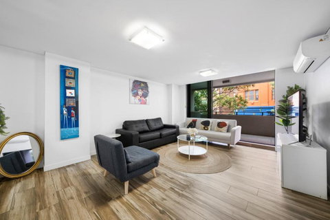 Delicated 3BR Apt With Parking & Darling Harbour-10mins Walk - Accommodation Yamba 2
