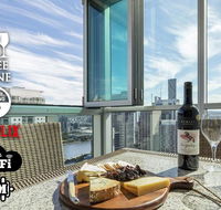 2BR EPIC VIEWS  CBD  2 Cars  Pool Wine Gym Netflix - Accommodation Yamba