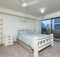 3 'Peninsula Waters' 2-4 Soldiers Point Rd - Beautiful Air Conditioned Unit with Pool Lift  WIFI - Accommodation Yamba