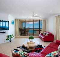 3 Bedroom Apartment - Panoramic Ocean Views - Accommodation Yamba