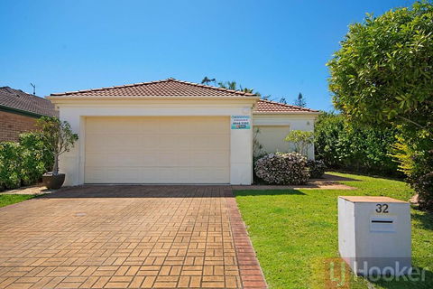 32 Beachside - Accommodation Yamba 0