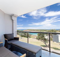 5 'The Outlook' 4 Ocean Parade - overlooking Boat Harbour beach and ducted air conditioning - Accommodation Yamba