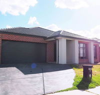 5 Bed 2 Bath big house - Accommodation Yamba