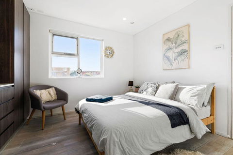 A Bright & Comfy Beach Studio, 5min Walk To Bondi Beach - Accommodation Yamba 0