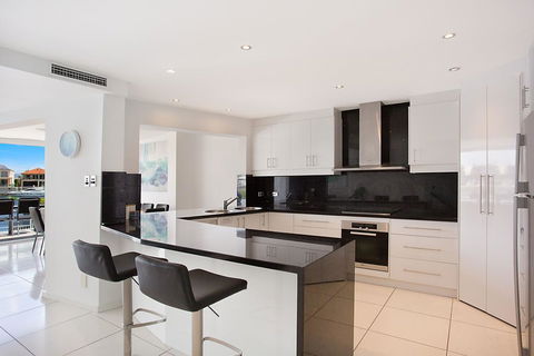 A PERFECT STAY - Casa Grande On The Water - Accommodation Yamba 2