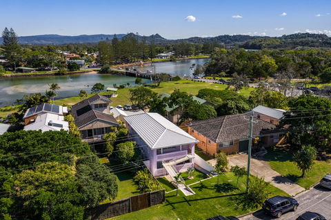 A PERFECT STAY - Sunset Beach - Riverside - Accommodation Yamba 2