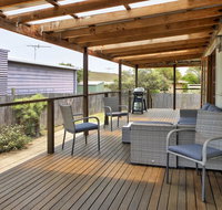 A Reel Teal - Accommodation Yamba
