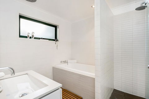 A Top Spot - Accommodation Yamba 2