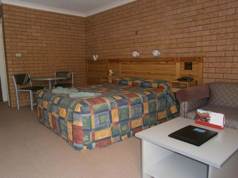 Aaron Inn Motel - Accommodation Yamba 3