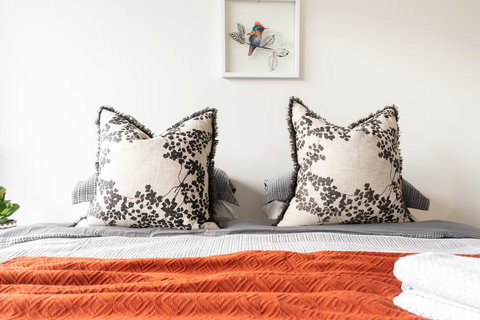 Abbotsford Playhouse Luxury Penthouse, Yarra Views, Double Parking - Accommodation Yamba 1